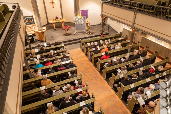 Mitarbeiter-Weihnachtsfeier-Hospiz-2019-klein-8